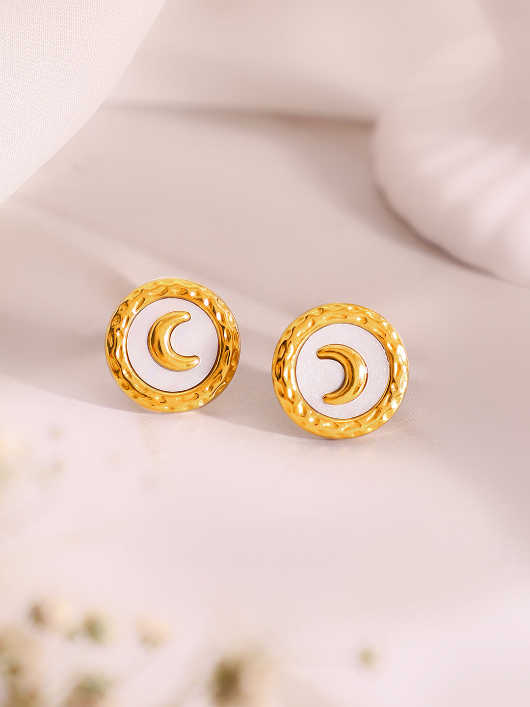 Demi Fine 18k Gold Plated Stainless Steel Moon Motif Pendant Set