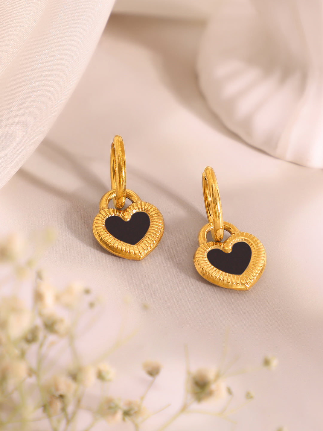 Demi Fine 18k Gold Plated Stainless Steel Reversible Black Heart Pendant Necklace Set