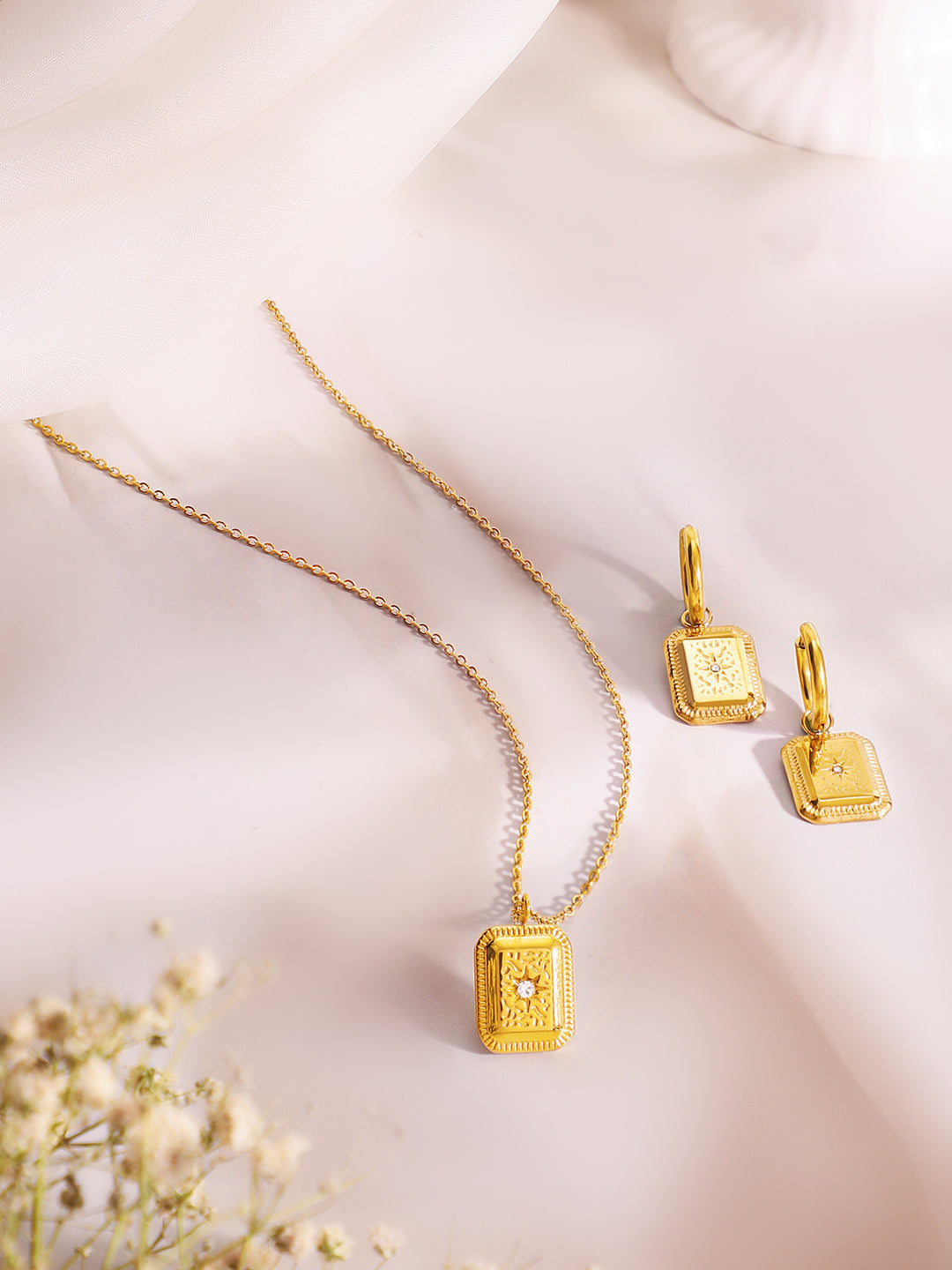 Demi Fine 18k Gold Plated Stainless Steel Geometric Pendant Set