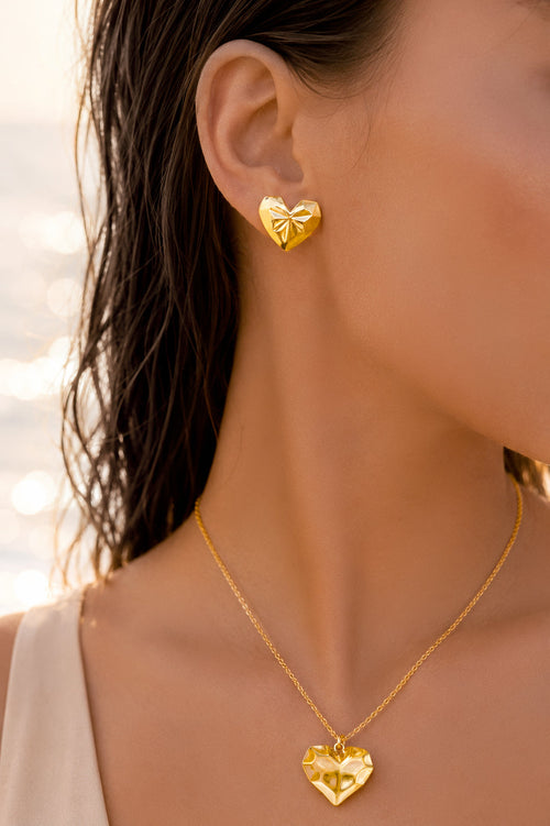 Demi Fine 18k Gold Plated Stainless Steel Textured Heart Pendant Set