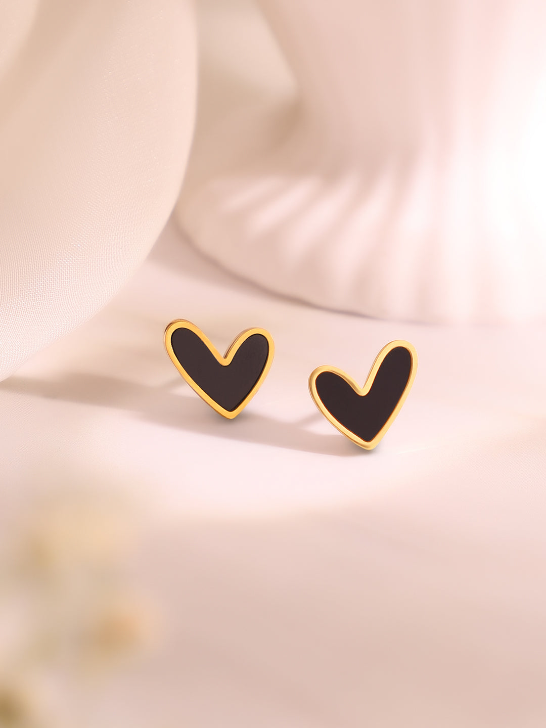 Demi Fine 18K Gold Plated Stainless Steel Black Heart Pendant Set