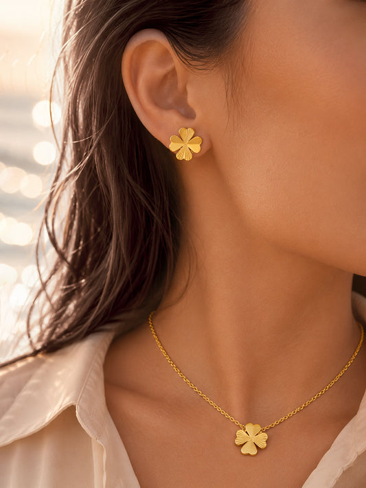 Demi Fine 18K Gold Plated Stainless Steel Floral Pendant Set