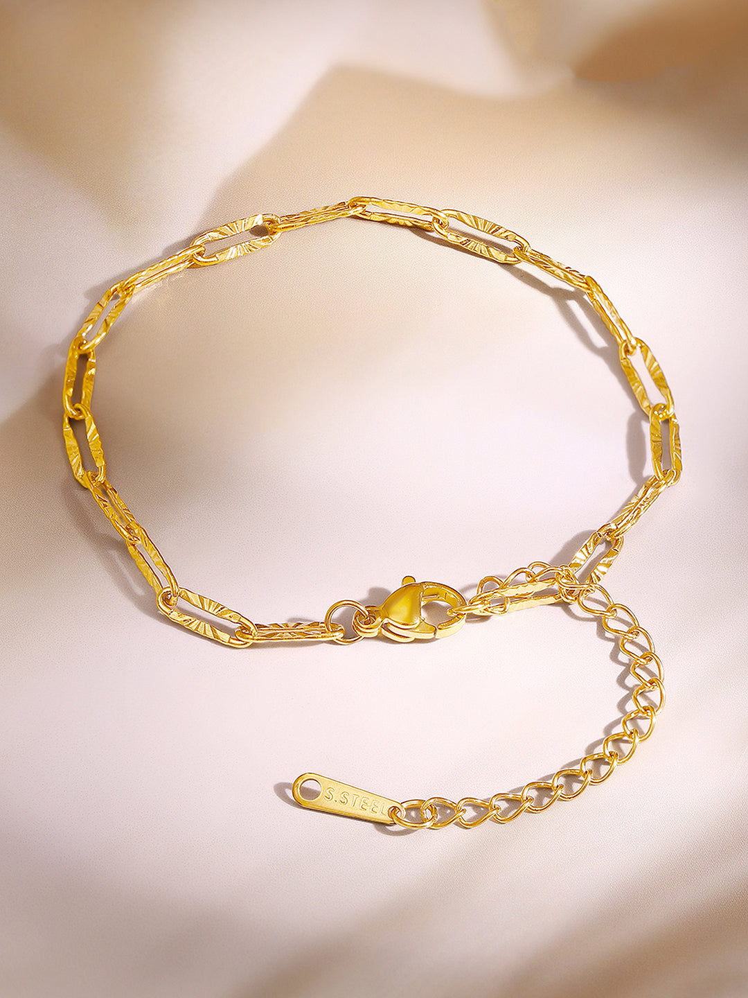 Demi Fine 18K Gold Plated Stainless steel Minimal Paperclip Chain Bracelet